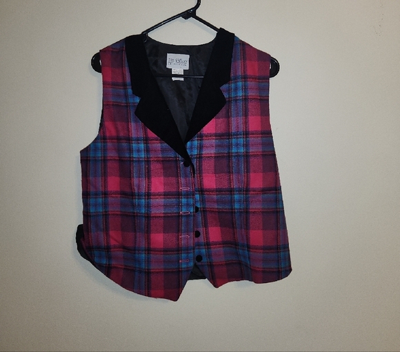 Pink and Blue Plaid Vest with Black Collar - Picture 4 of 5
